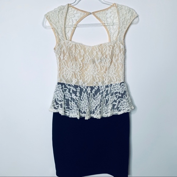 𝅺ARK & co Black and Ivory Lace Peplum Dress Size M - Picture 1 of 7